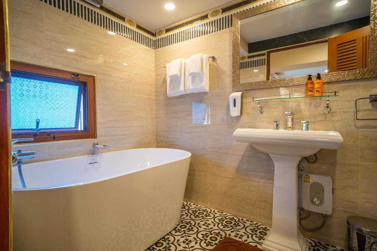 Siri Nakornpink Chiang Mai Hotel SHA Plus Luaran gambar