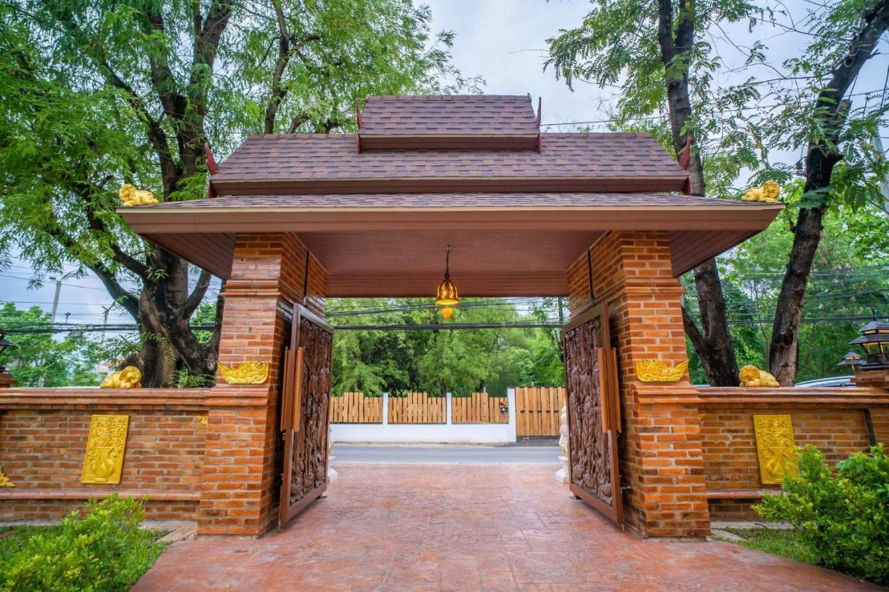 Siri Nakornpink Chiang Mai Hotel SHA Plus Luaran gambar